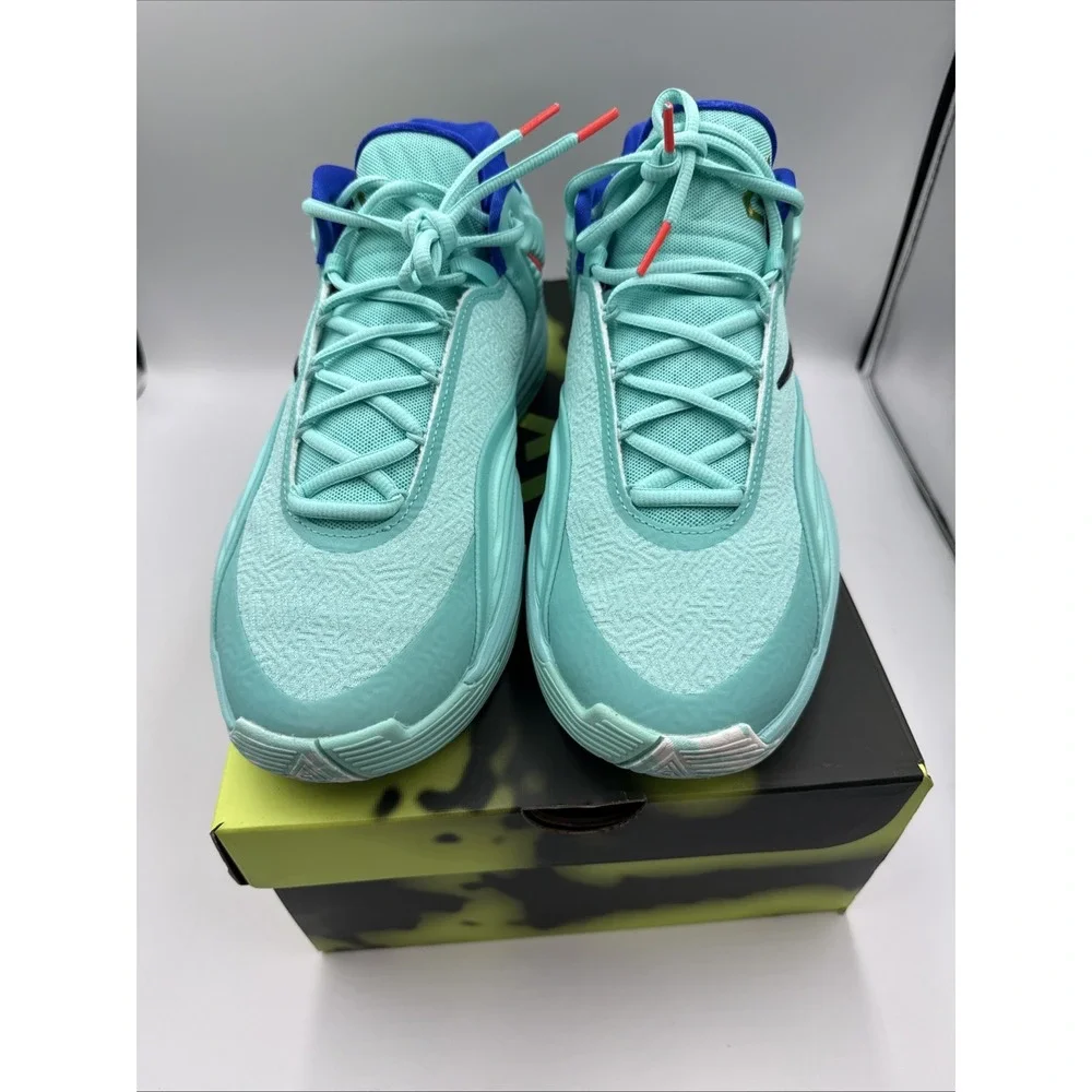 Giannis Freak 7 'Aqua'. Men size 10 (UK 9)/Woman 11.5 (UK 9) *NEW*